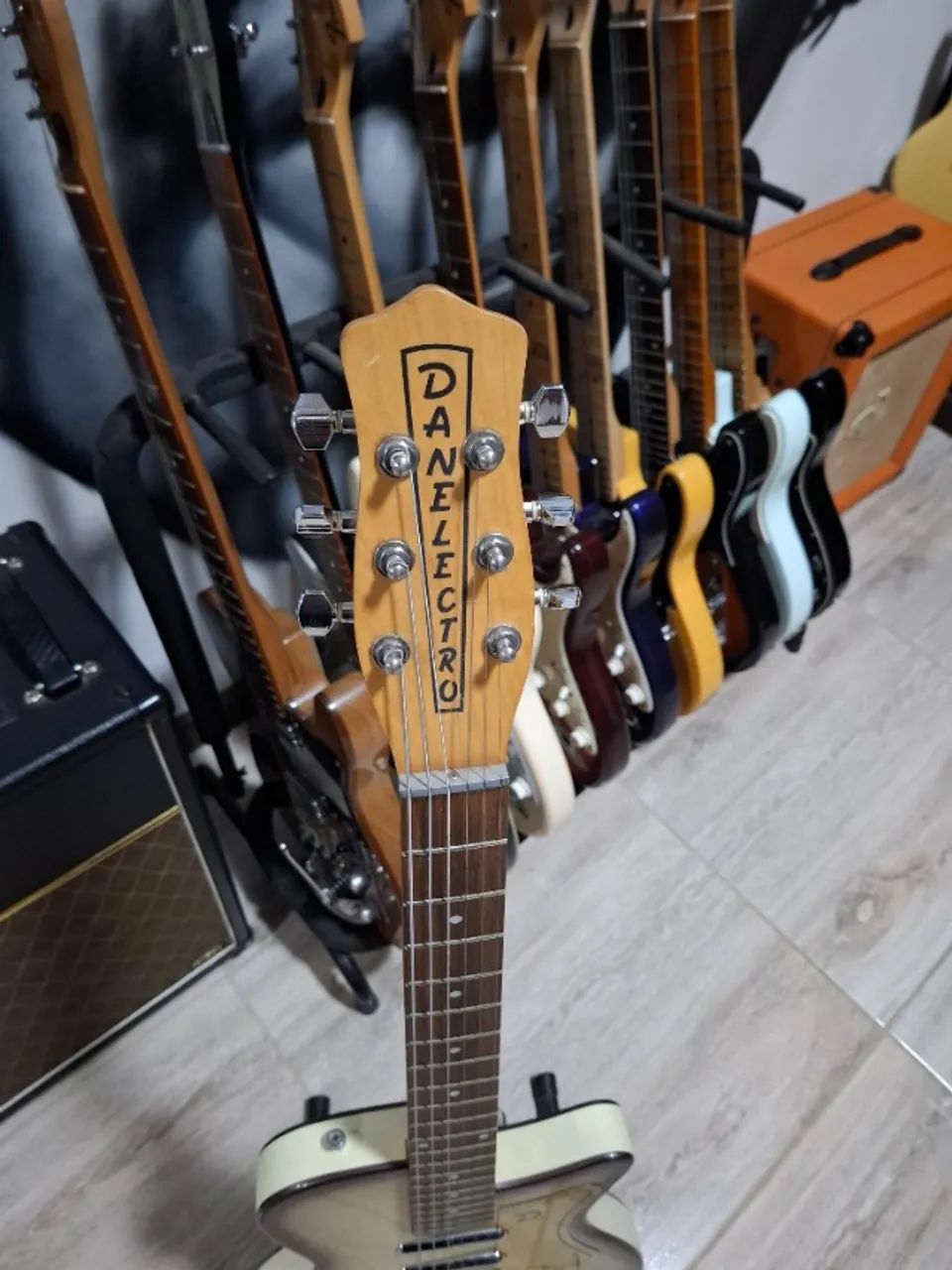 Guitarra Danelectro 56 U3 - Instrumentos musicais - Marechal