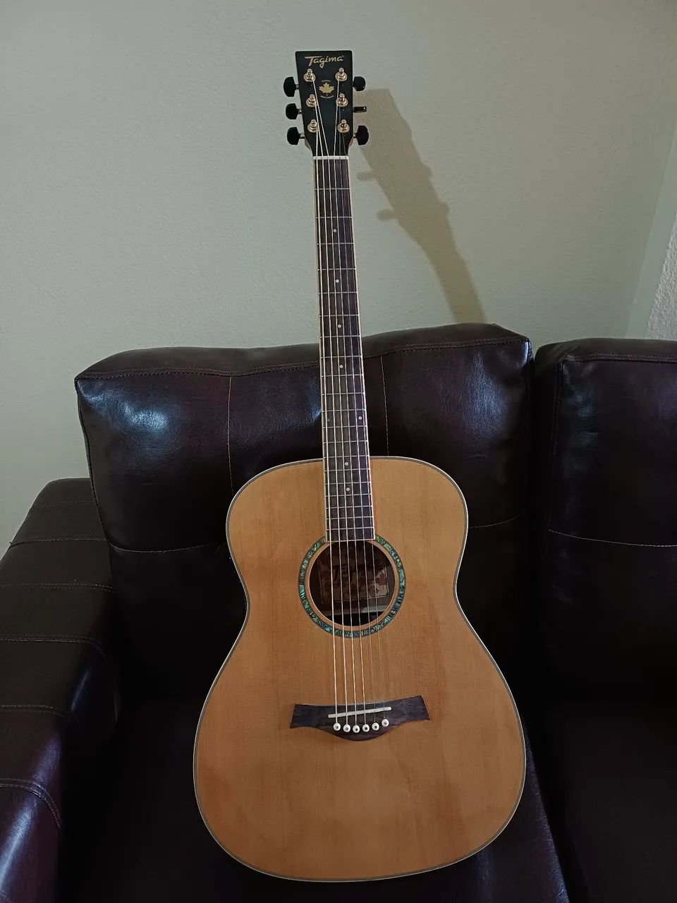 Violão acústico Tagima Canadá Quebec