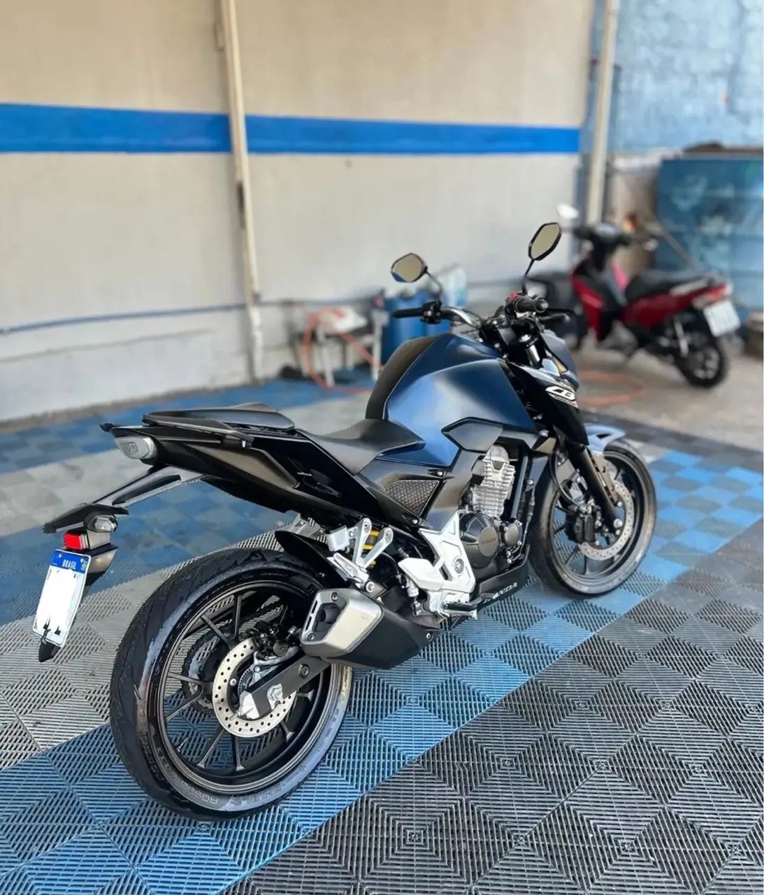 CB 300F - Foto 2