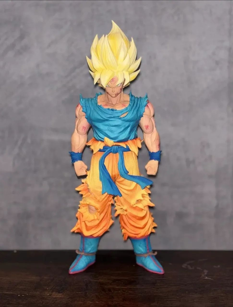 Action Figure Goku Super Saiyajin Dragon Ball Z Battle Damage Colecionável - Foto 2