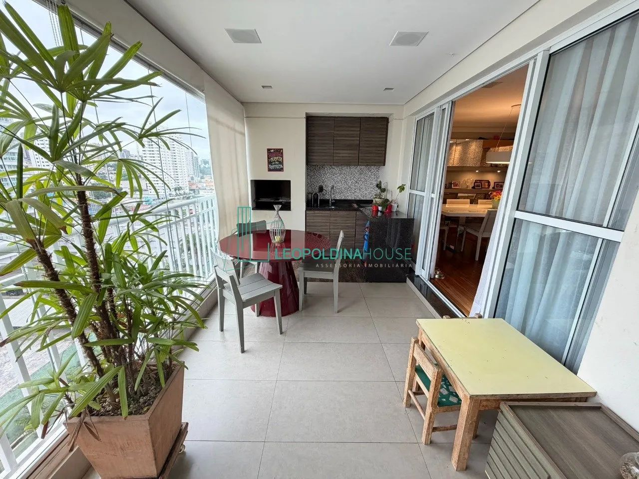 Apartamento 125 m² - 3 dormitórios e Varanda Gourmet - Foto 3