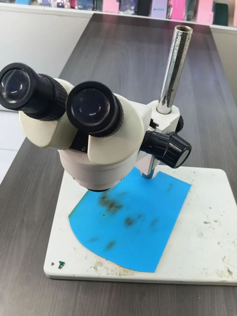 Microscópio monocular  - Foto 2