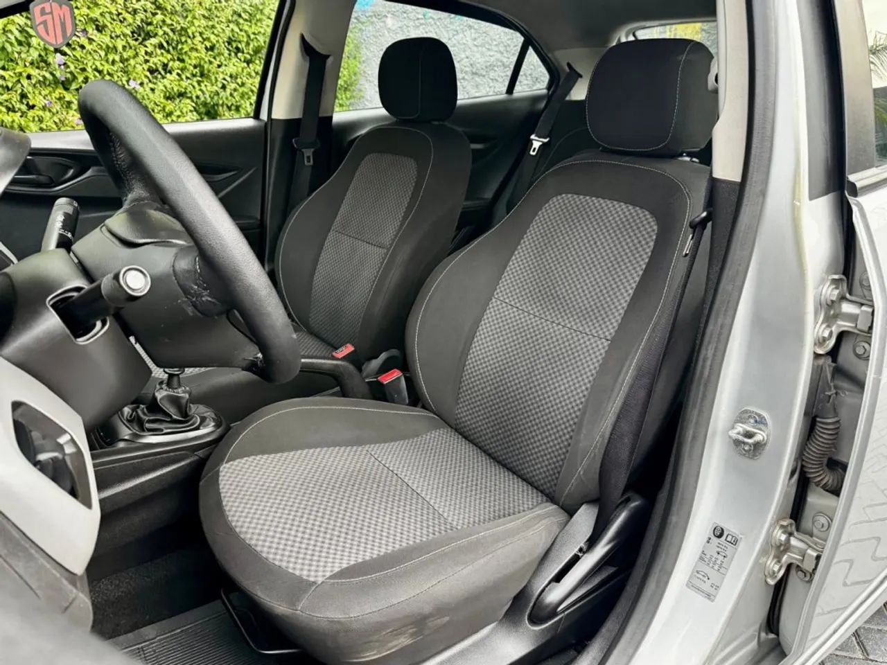 Chevrolet Onix JOY Hatch 1.0 8V Flex Mec. 4P, foto 6 de 9