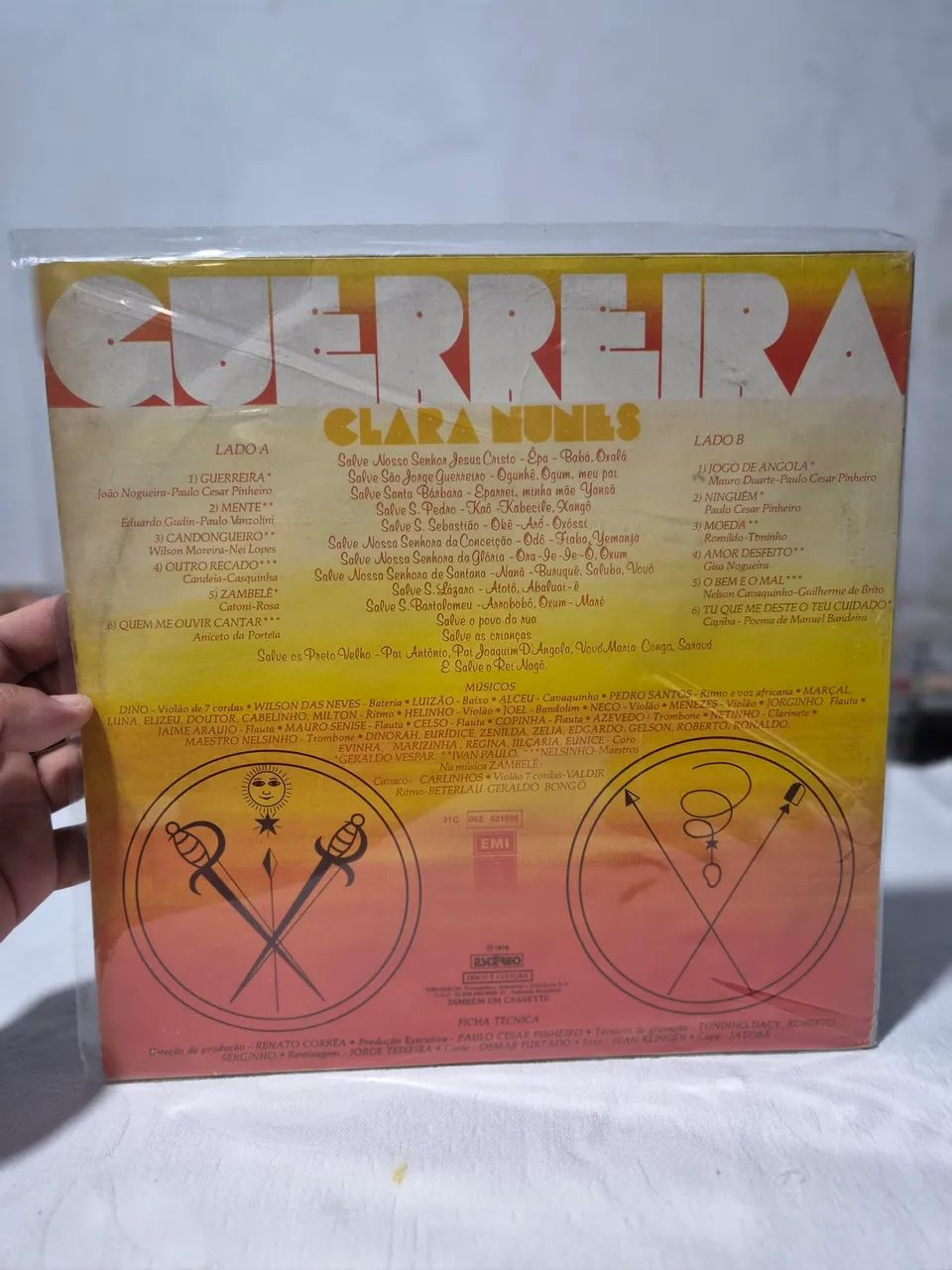 Disco Vinil Clara Nunes - Guerreira - LP Original EMI Odeon - MPB Samba - Foto 4