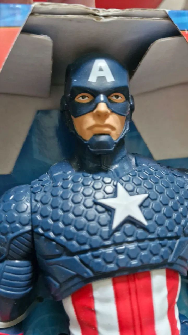 Boneco capitão América 