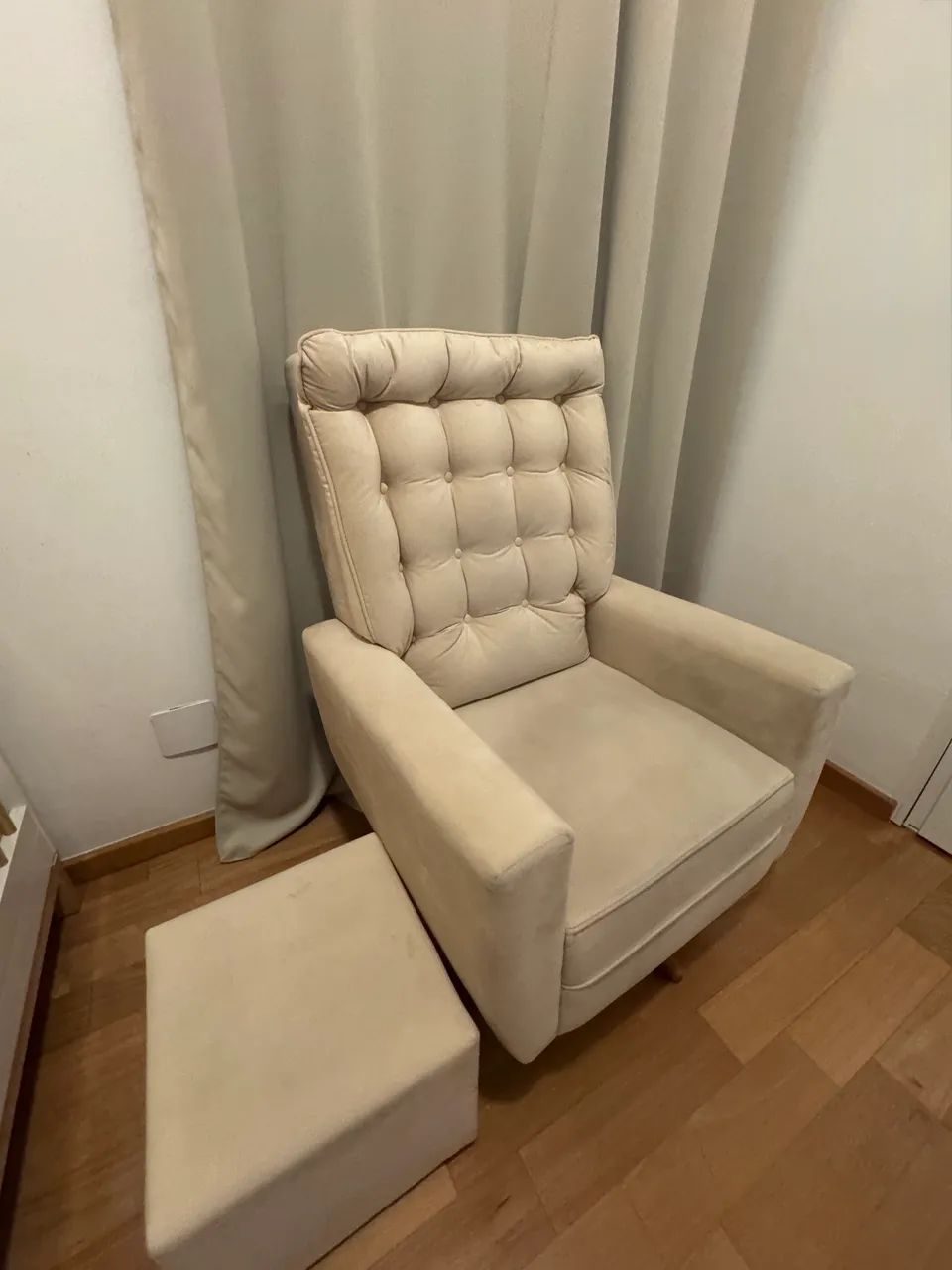 Poltrona Amamentação com Balanço e Giratória - Foto 5