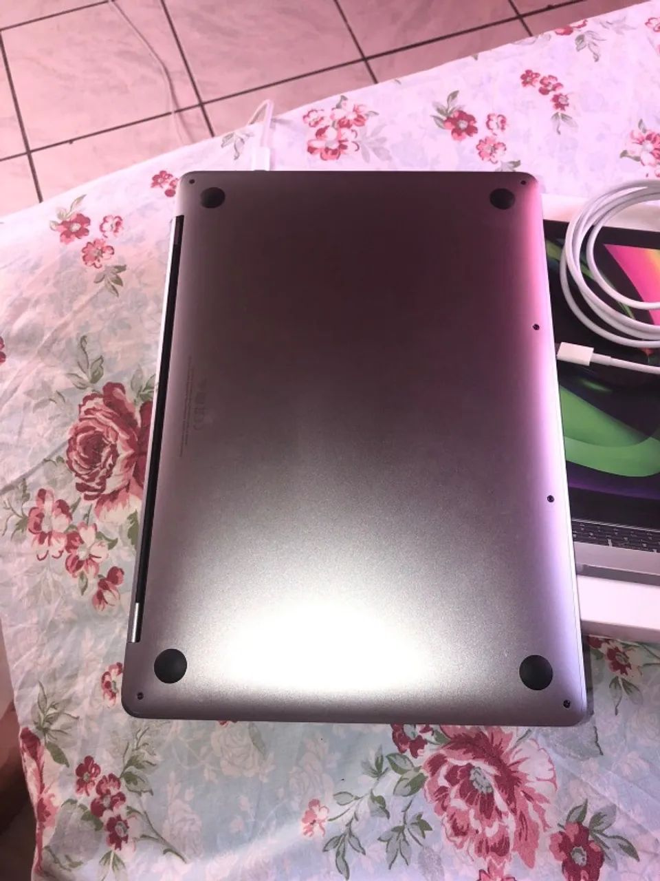 MacBook Pro M2 13'' 2022 8GB 256GB Retina - Ótimo Estado
