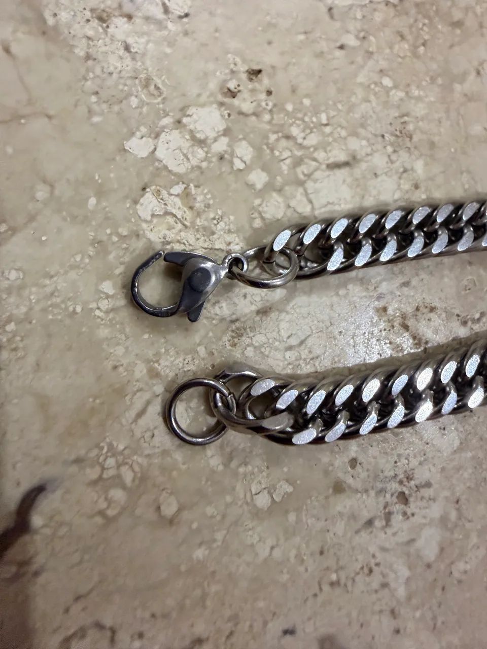 Kit roqueiro de caveira: anel, pingente e corrente - Foto 4