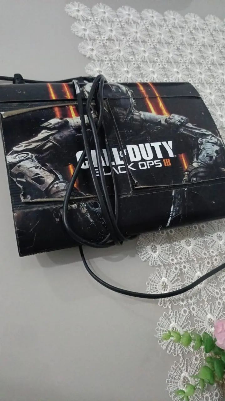 Ps3 com 2 controle e mais de 300 jogo 
