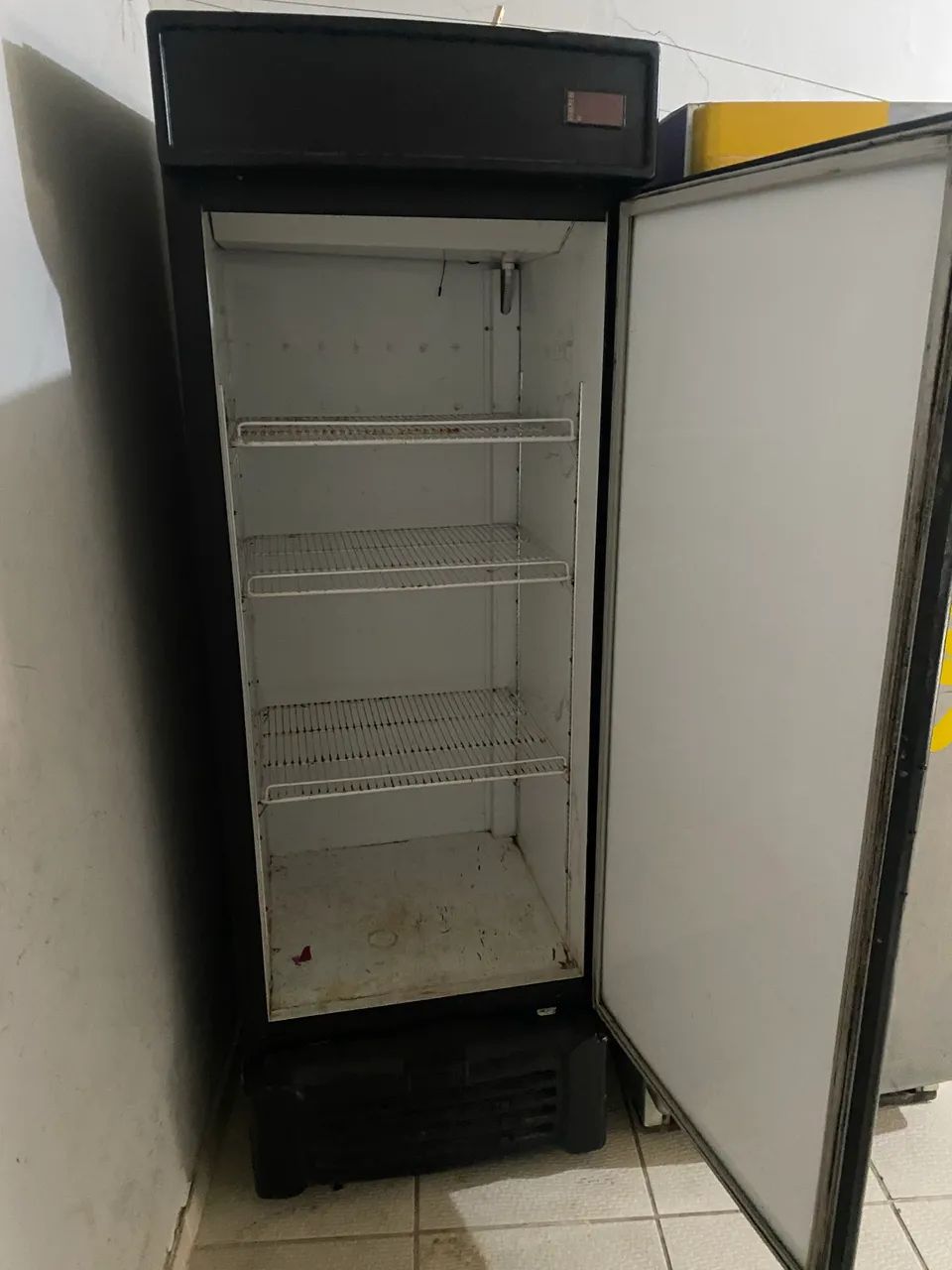 Vendo 2 cervejeiras, top para trabalhar! - Foto 4