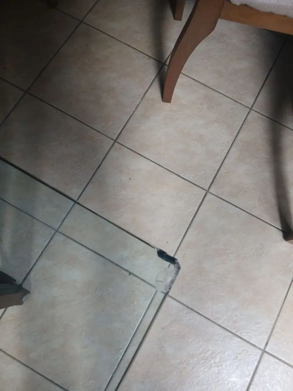 Tampo de vidro incolor lapidado - Foto 4