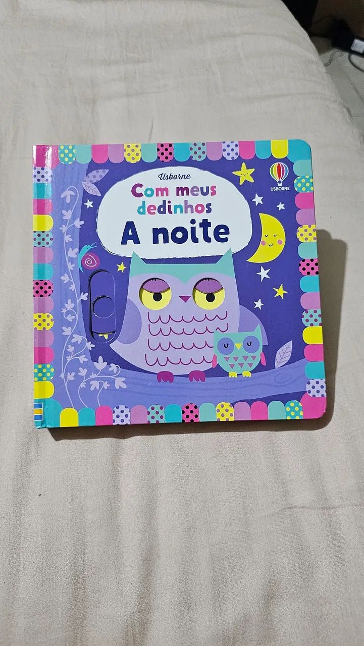 Livro infantil interativo