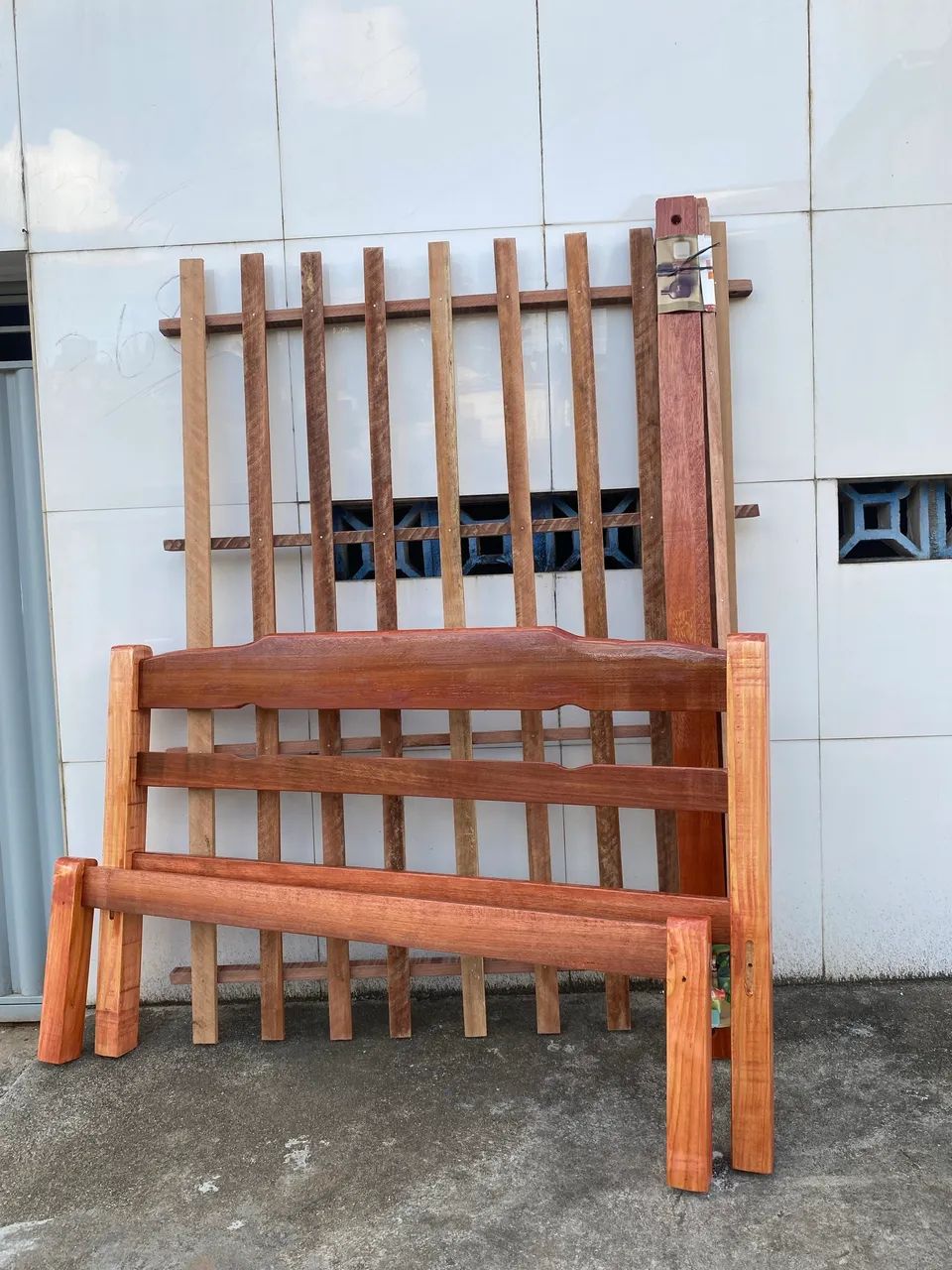 Cama de casal, 100% madeira. - Foto 3