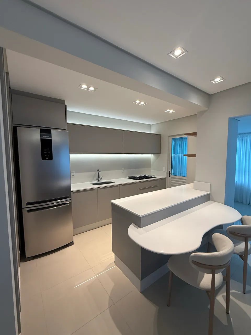 Apartamento em BC 3 dormitórios mobiliado - Foto 3