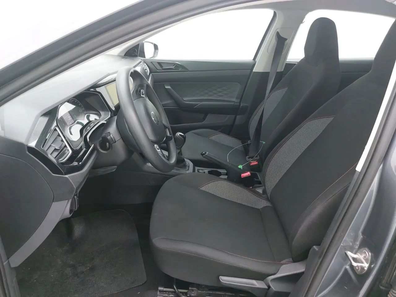 Volkswagen Polo Track 1.0 Flex 12V 5p, foto 17 de 18