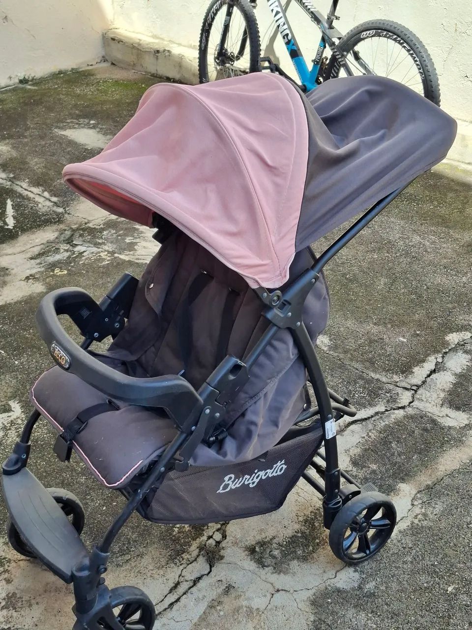 Carrinho de Bebê Burigotto - Rosa e Cinza - Foto 2