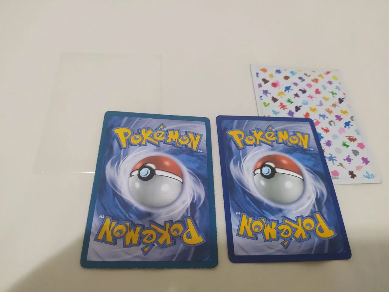 2 cartas pokémon raras Pikachu Full ART  - Foto 4