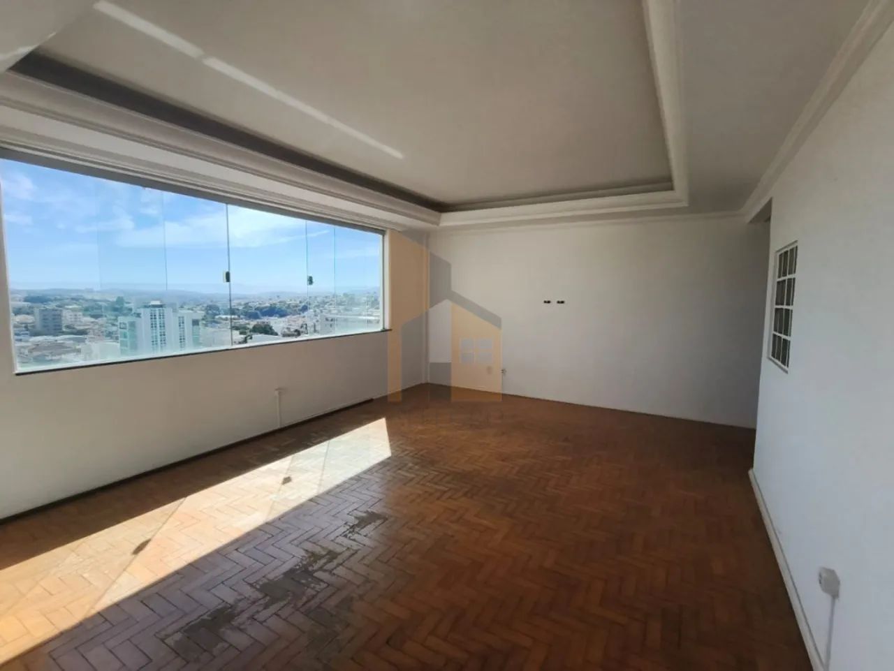 Apartamento com 3 quartos para alugar em Passos