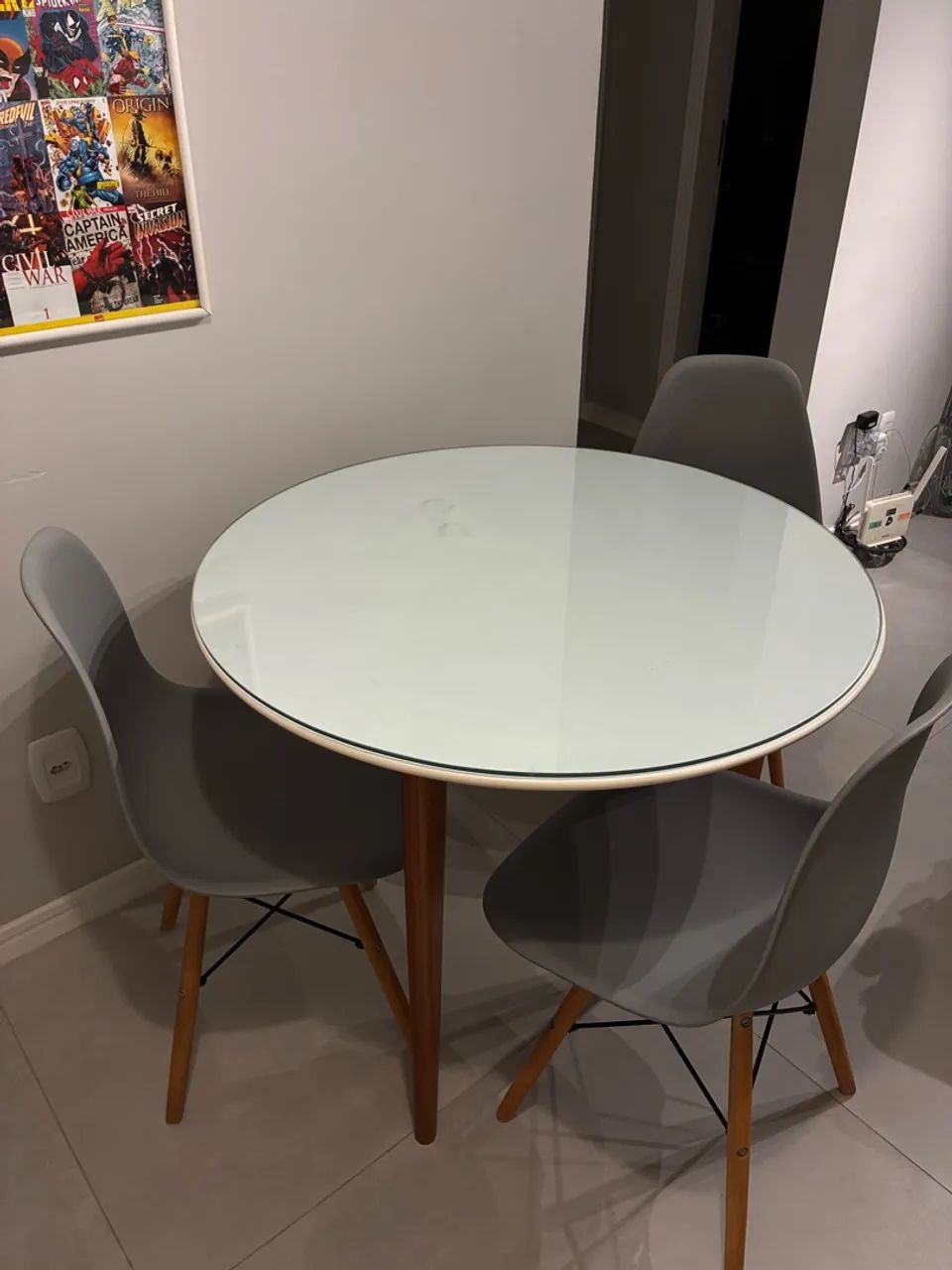 Conjunto sala de jantar mesa e cadeiras