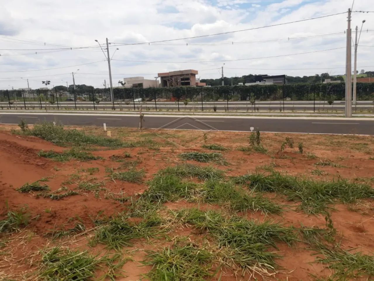 LOTE PRÓXIMO PORTARIA - VILLA DE LEON 2 - Foto 2
