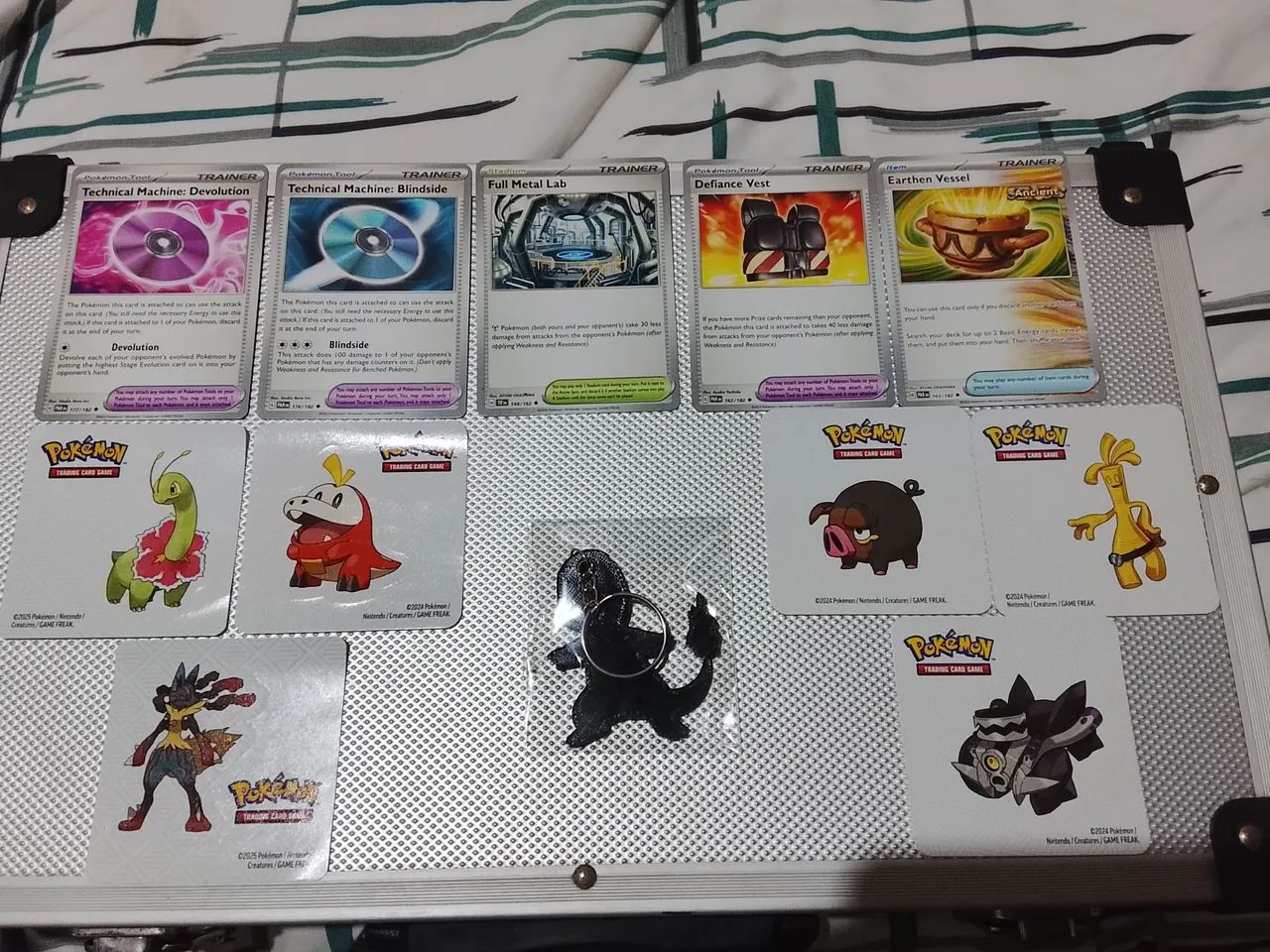 52 Cartas Pokémon Originais Novas + extras - Foto 5