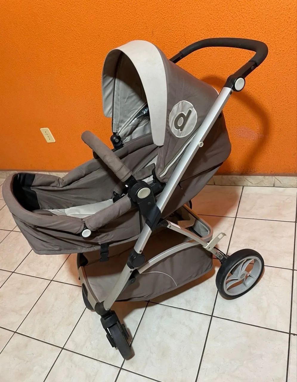 VENDO CARRINHO + BEBÊ CONFORTO - Foto 2