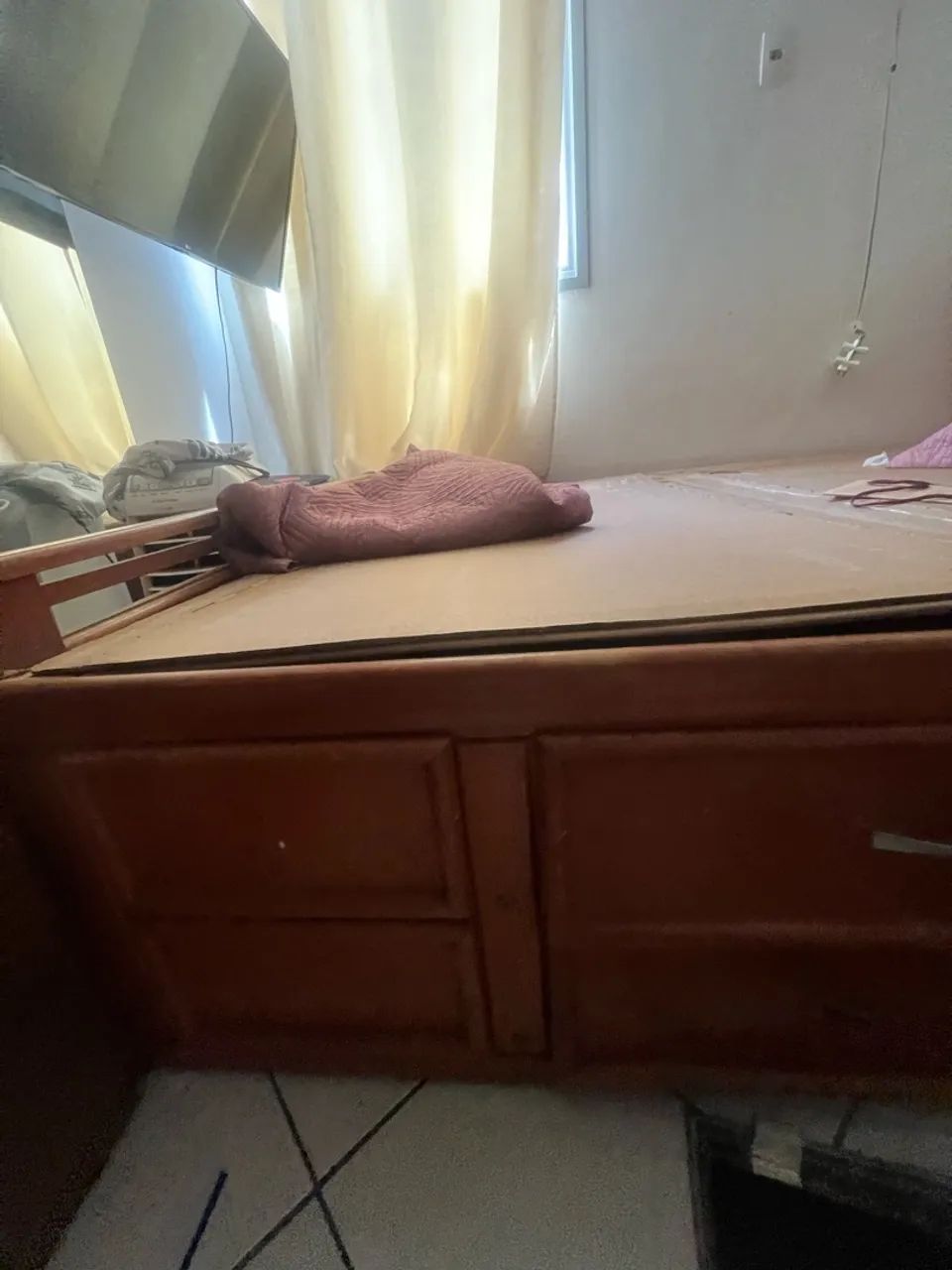 CAMA QUEEN madeira maciça EMBUIA  - Foto 4