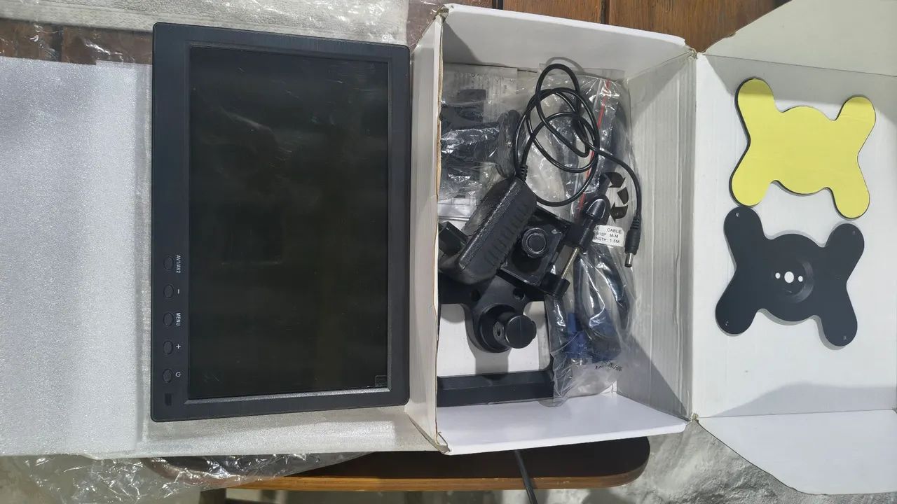 Monitor 12v com acessórios. - Foto 3