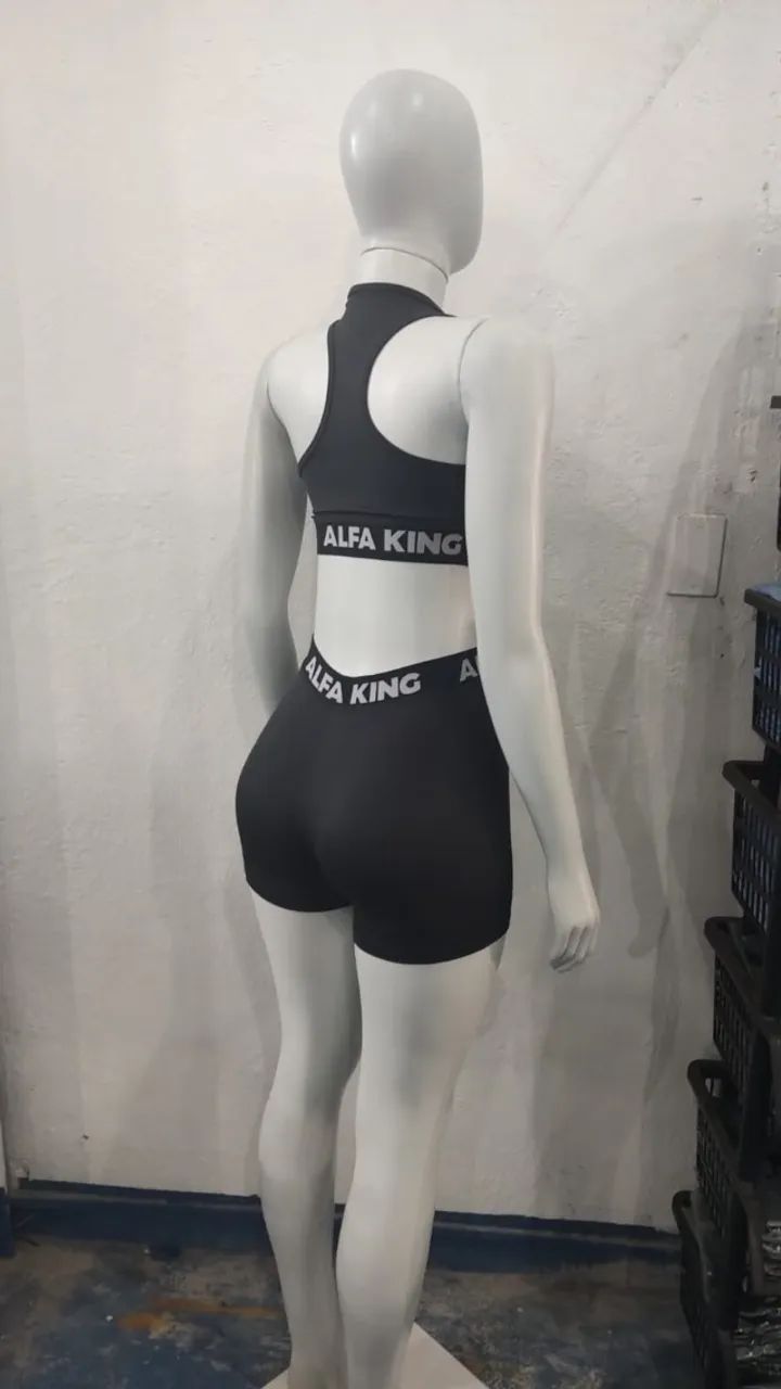 Manequim feminino corpo inteiro Branco em perfeito estado - Foto 4