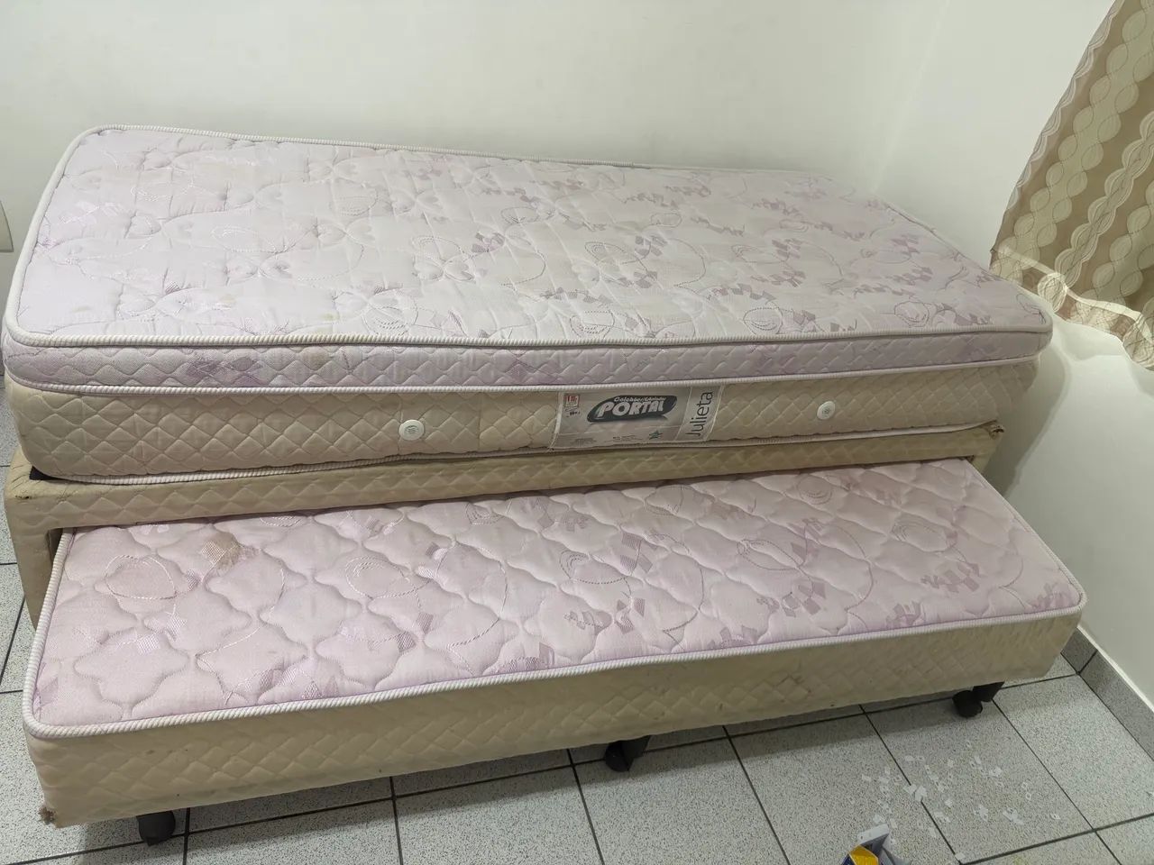 Bi cama de solteiro