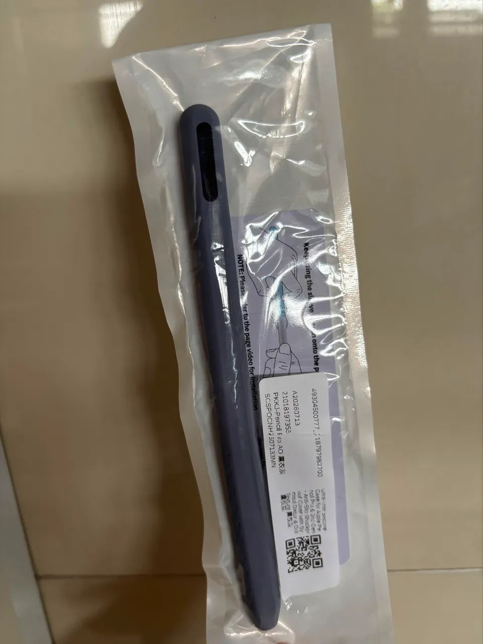 Capa de silicone para apple pencil 2ªgeração - cor cinza lavanda - Foto 3