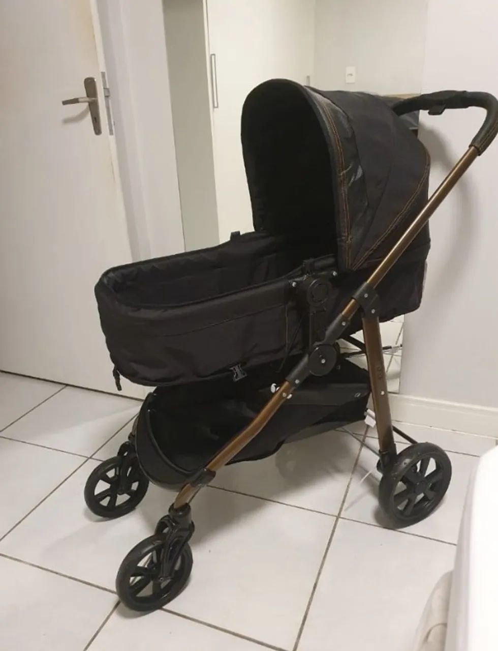 Carrinho de bebê & bebê conforto