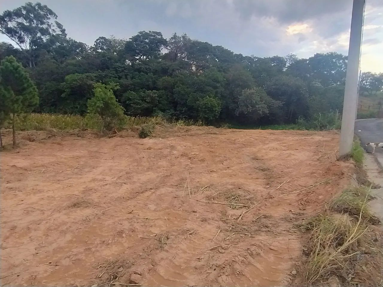 Terreno 2054,80m² bem localizado com tanque de peixe - Foto 2