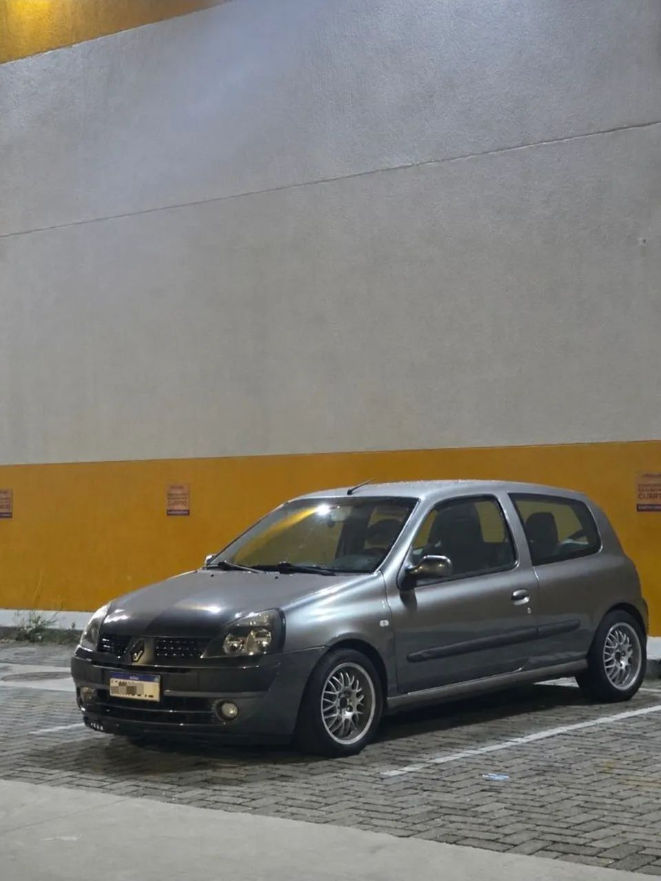 Renault Clio Hi-flex/ Expres. Hi-flex 1.6 16V 5P 2005