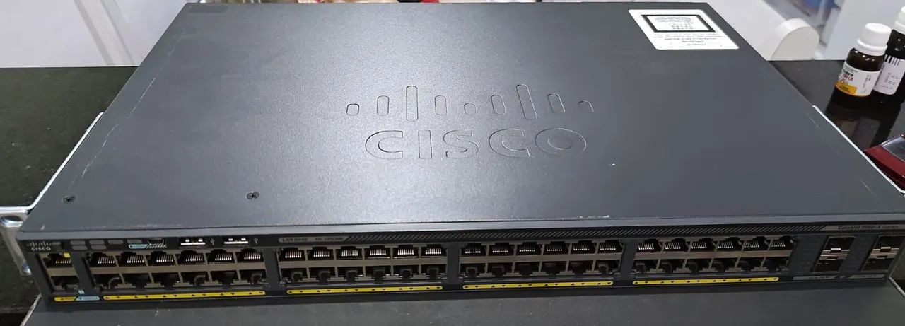 Switch catalyst 2960-X series - Foto 2