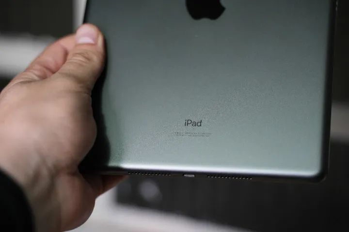 iPad 9ª geração 64GB Cinza Espacial  10,2 polegadas + Capa - Foto 5