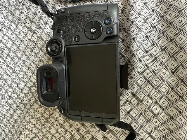 Canon EOS R7 + Acessórios - Foto 2