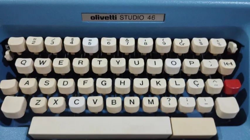 Máquina de Escrever Olivetti Studio 46 - Original e Muito Conservada - Foto 2