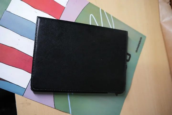iPad 9ª geração 64GB Cinza Espacial  10,2 polegadas + Capa - Foto 2
