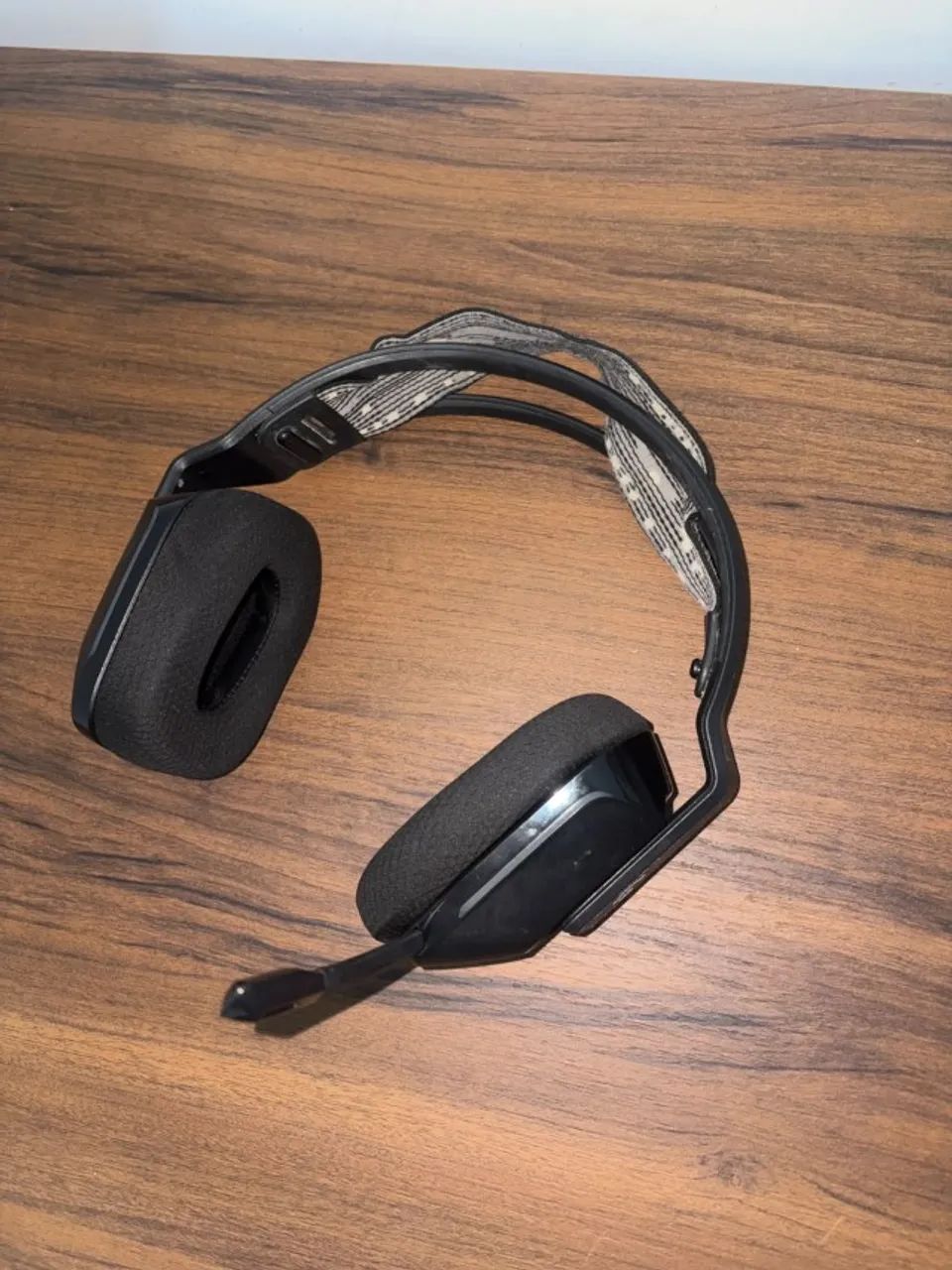 G733