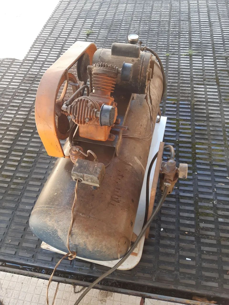 Compressor schulz 1500 pra levar!