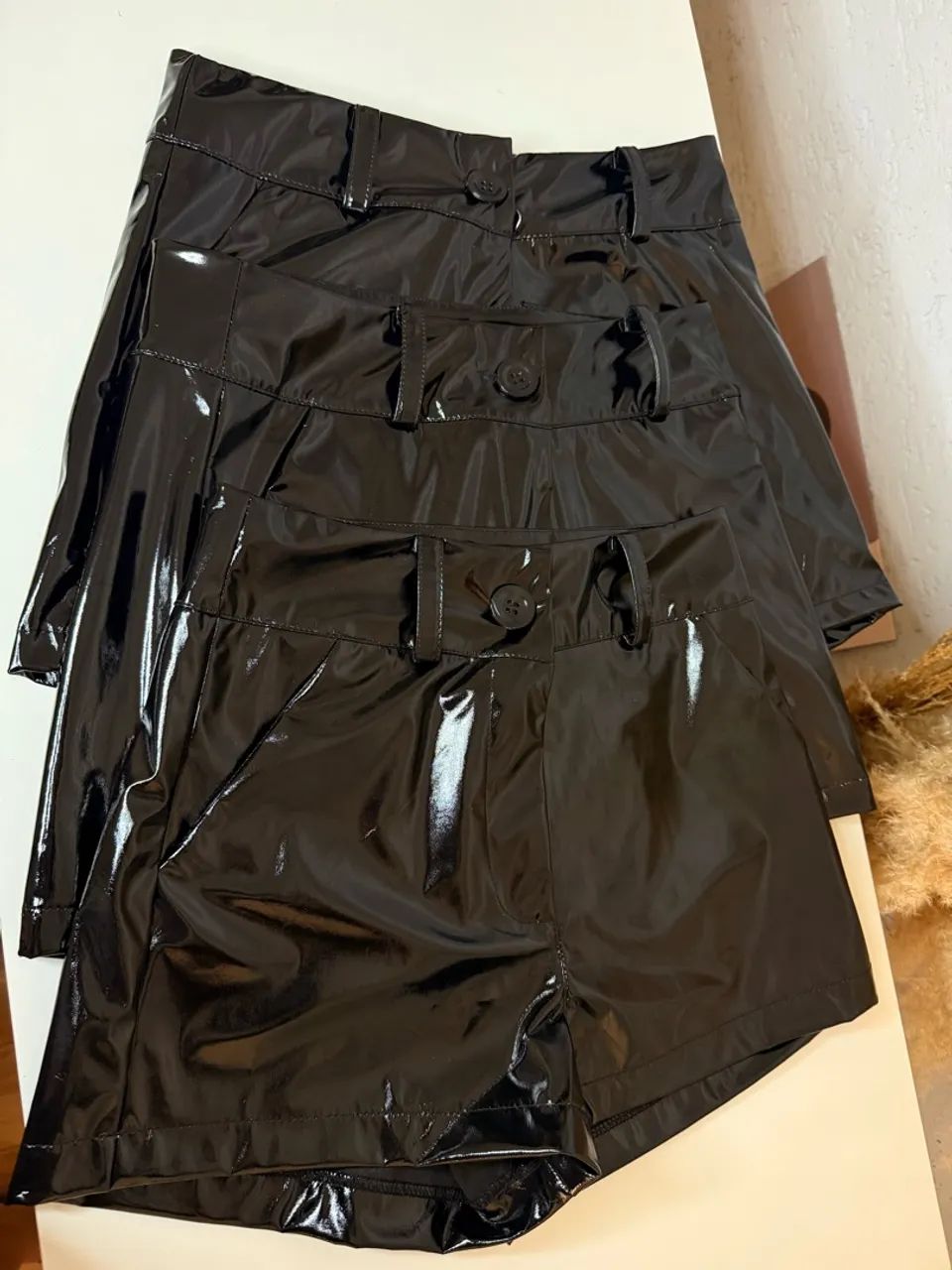 Short de Couro - Foto 3