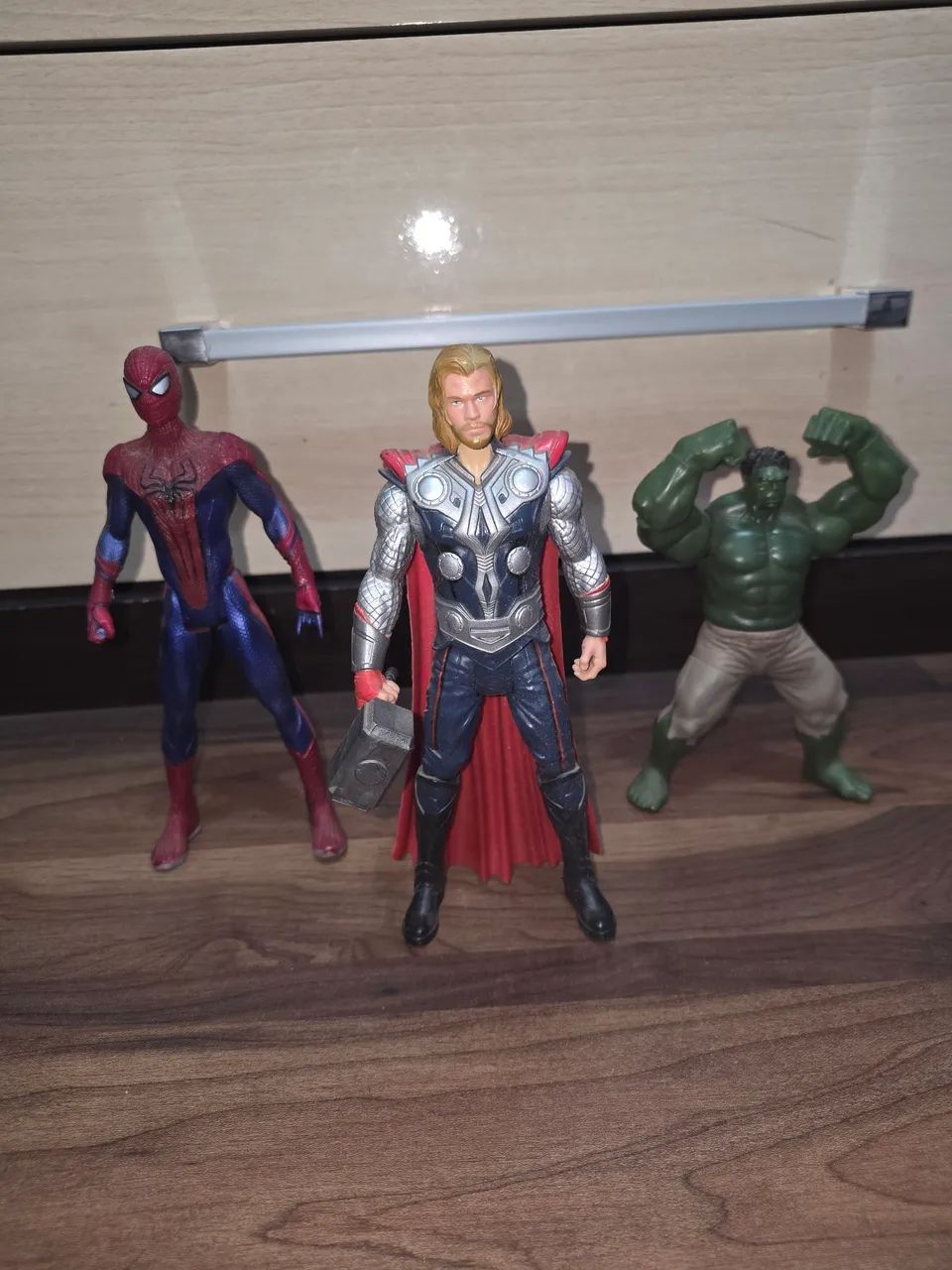 Bonecos Marvel (R$25 cada)