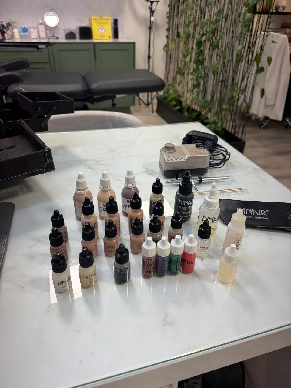 Airbrush makeup 