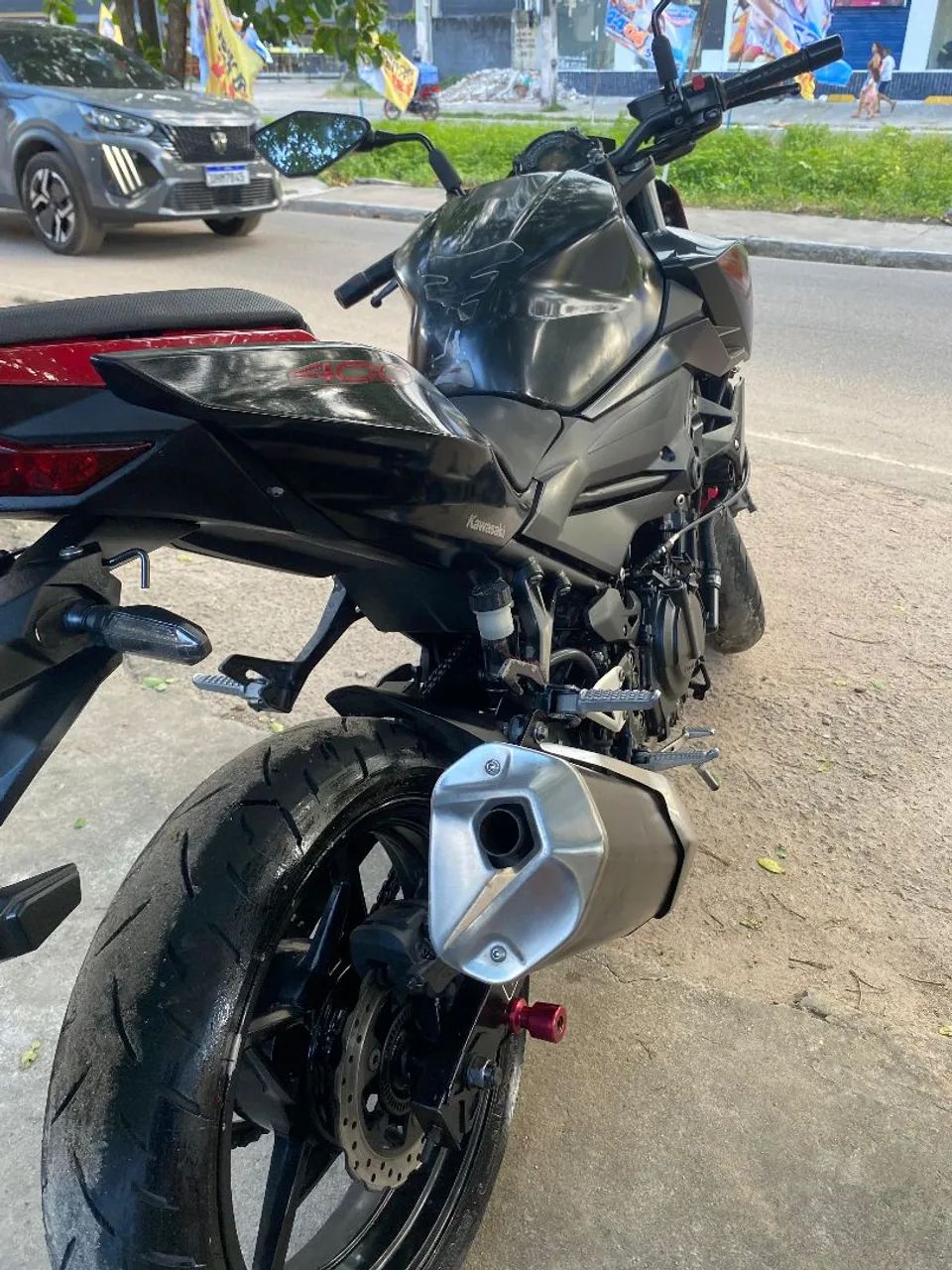 Kawasaki Z400 - Foto 2