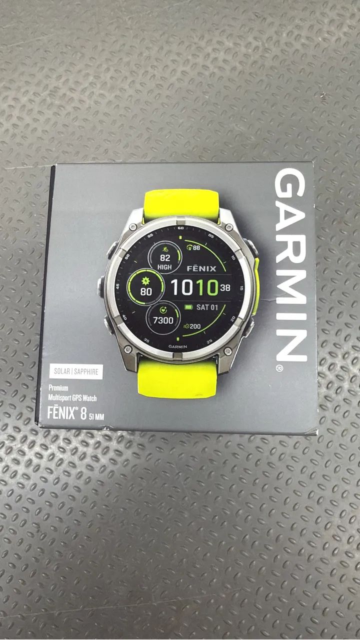 Garmin fenix 8 amoled , titanium , solar  51mm.  Amarelo 