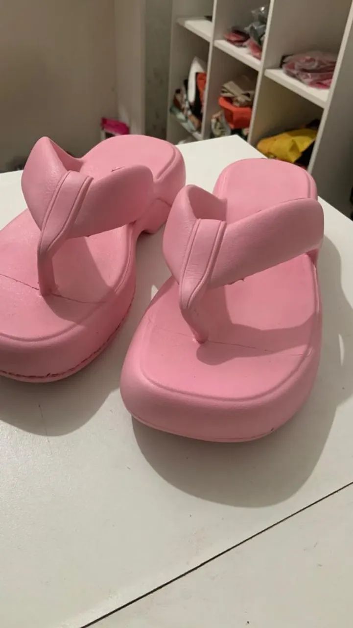 Chinelo nuvem