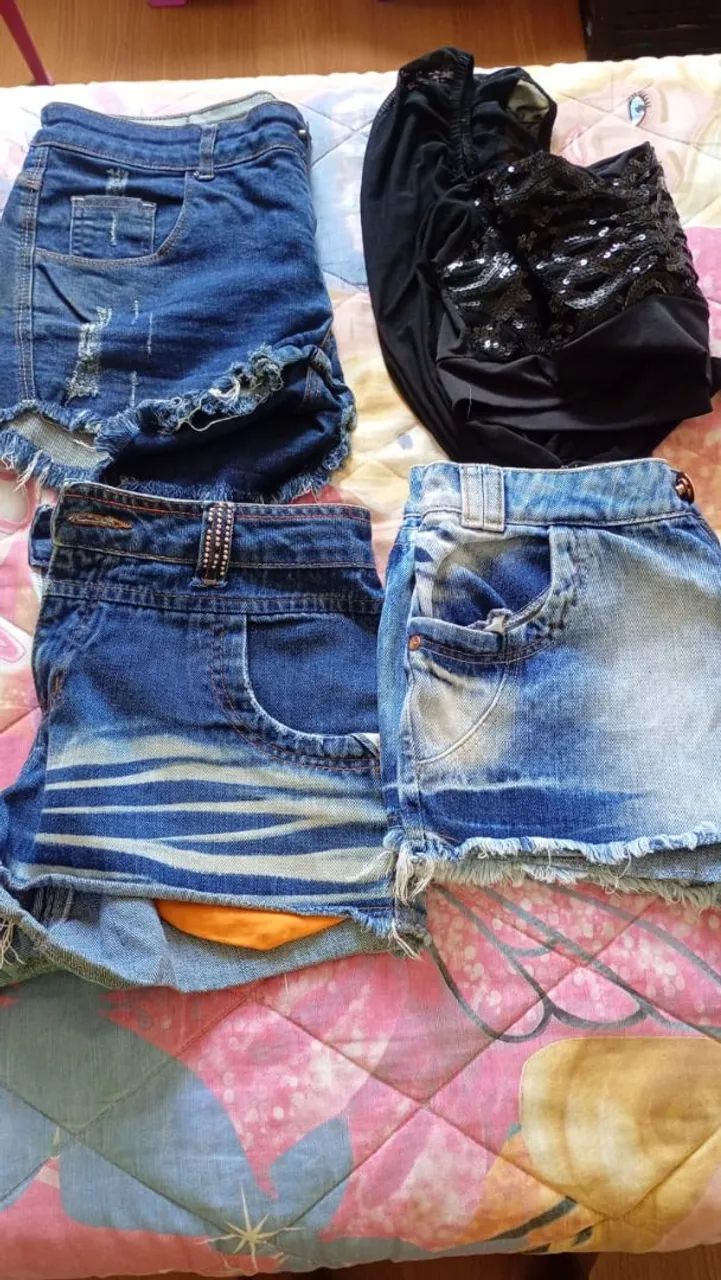 Vendo quatro peças as bermudas a numeração é 42  - Foto 2