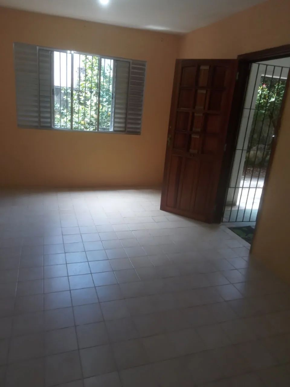 Alugo Apartamento no Bairro do Cordeiro