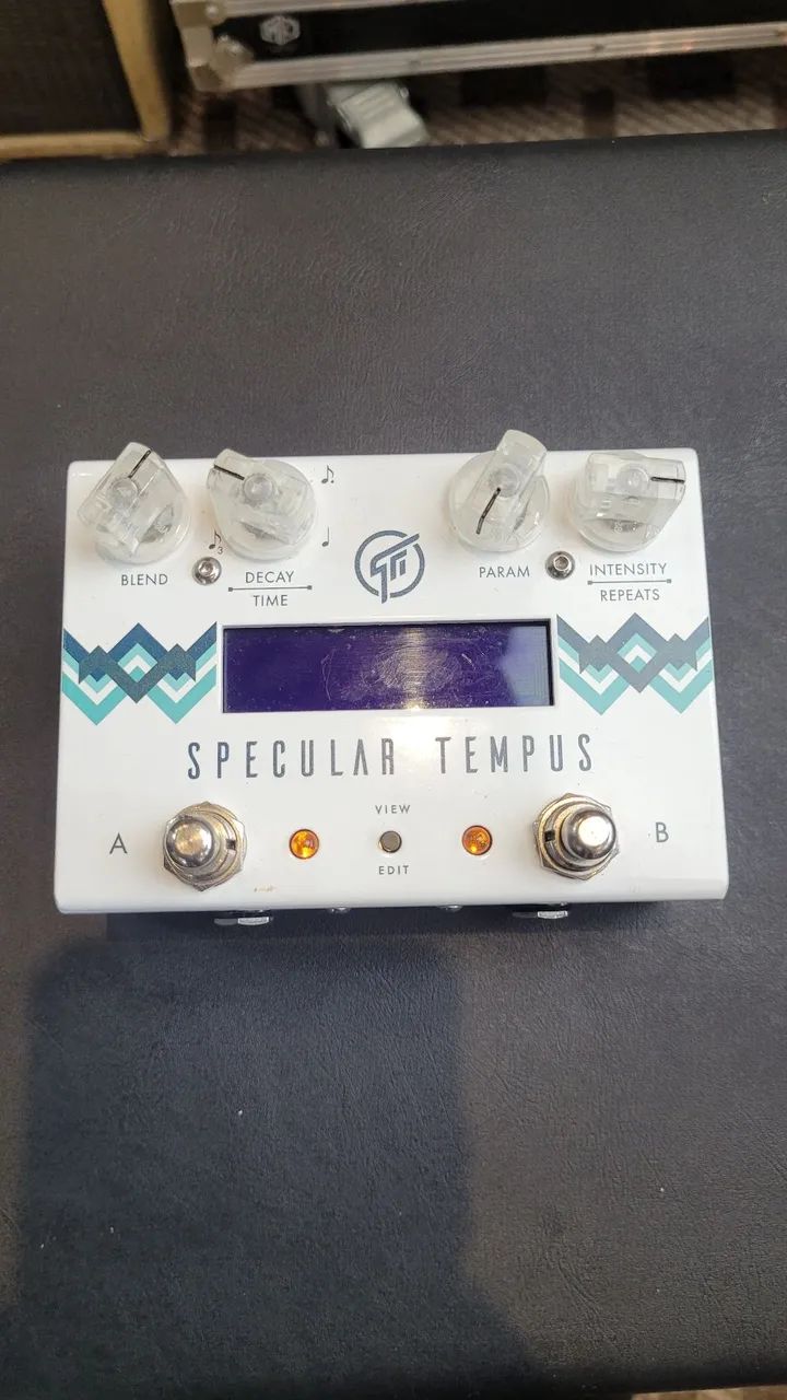 SPECULAR TEMPUS 